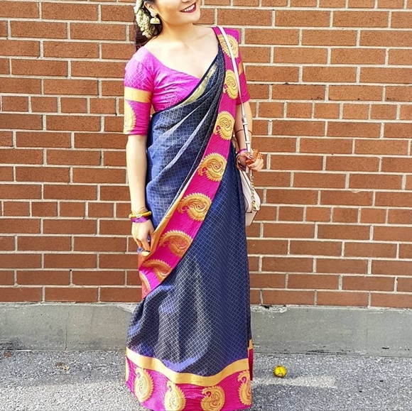 Full Saree - Picture 1 of 8